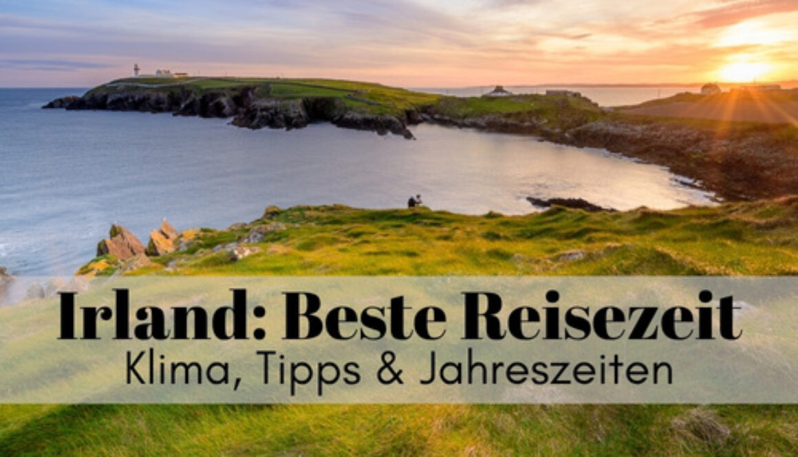 Irlands Küste bei Sonnenuntergang am Wild Atlantic Way. Irland beste Reisezeit ist immer.